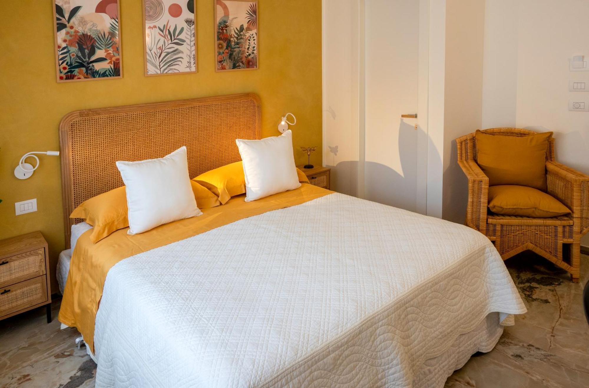 Rotareddu B&B Luogosanto Exteriör bild
